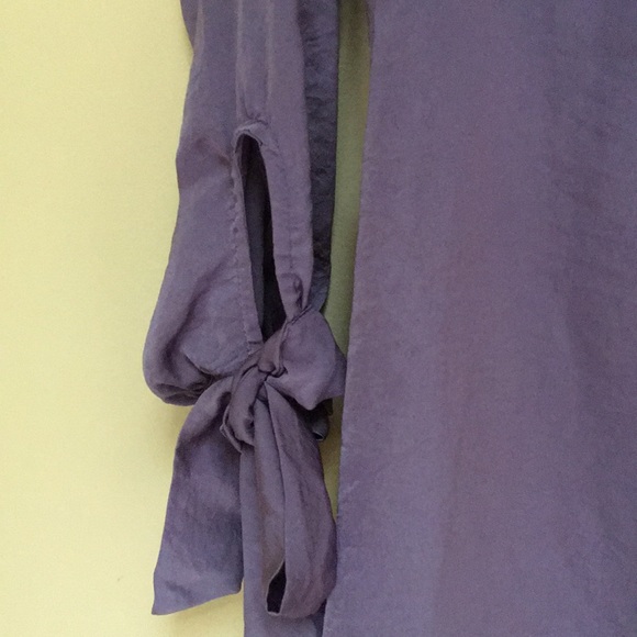 Purple Francesca’s Ruffle cold shoulder top XS - Picture 2 of 6